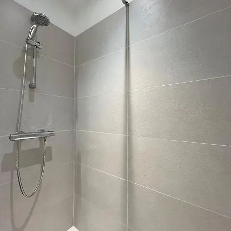 Apartamento T2 Confort Et Moderne Au Coeur De La Saint-Etienne (Loire)